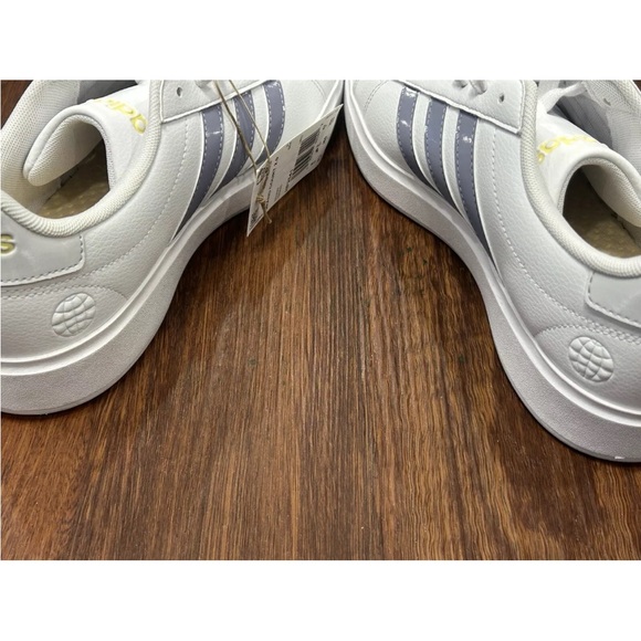 NEW! Adidas Women's Grand Court 2.0 Tennis Shoes Grey Stripes White Cloudfoam - Picture 4 of 9